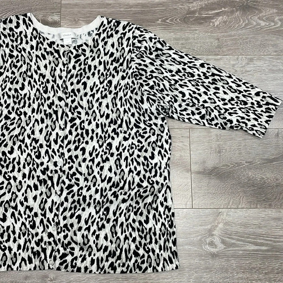 CJ Banks Cardigan Sweater Leopard Print 3/4 Sleeve 1X - Picture 4 of 14